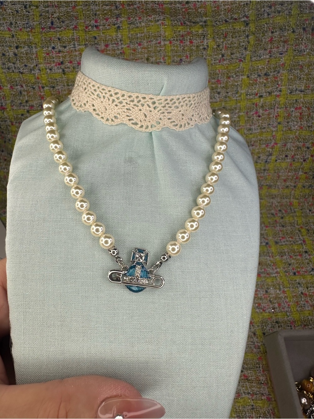 AA great Pearl Necklace with Blue Crystal Pendant - Women's Jewelry